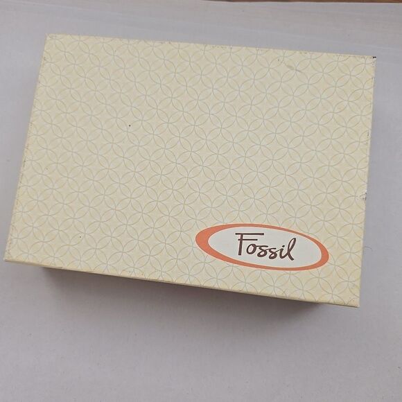 Fossil Genuine Leather Saddle Sea Green Mercer Long Live Vintage Zip Wallet NWT - Picture 3 of 7